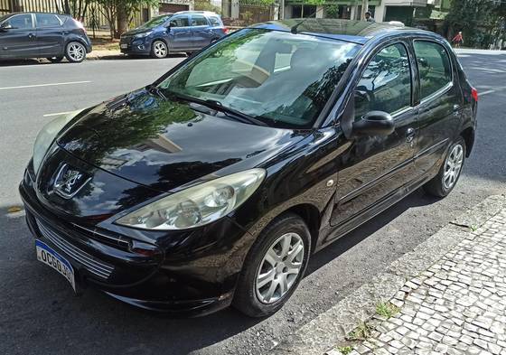 PEUGEOT 207 1.4 XR 8V FLEX 4P MANUAL
